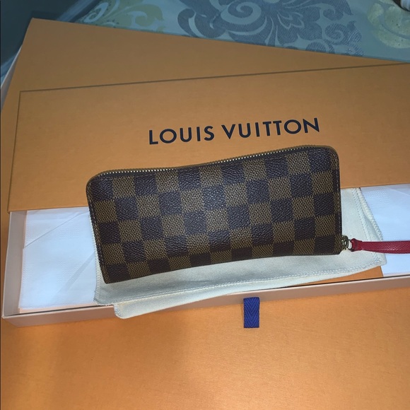Clémence Wallet - Picture 1 of 8